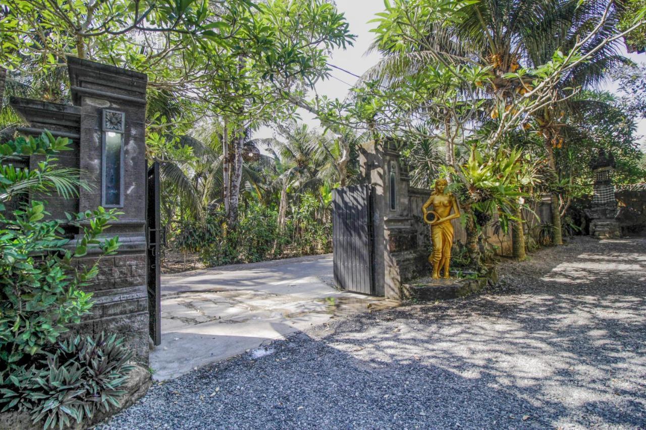 The Galuh Pekutatan Hotell Pulukan Exteriör bild
