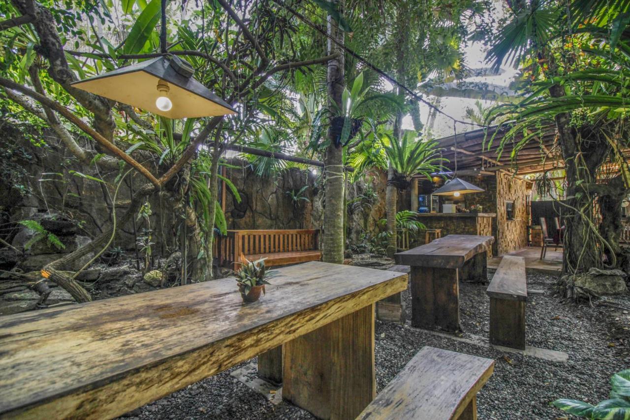 The Galuh Pekutatan Hotell Pulukan Exteriör bild